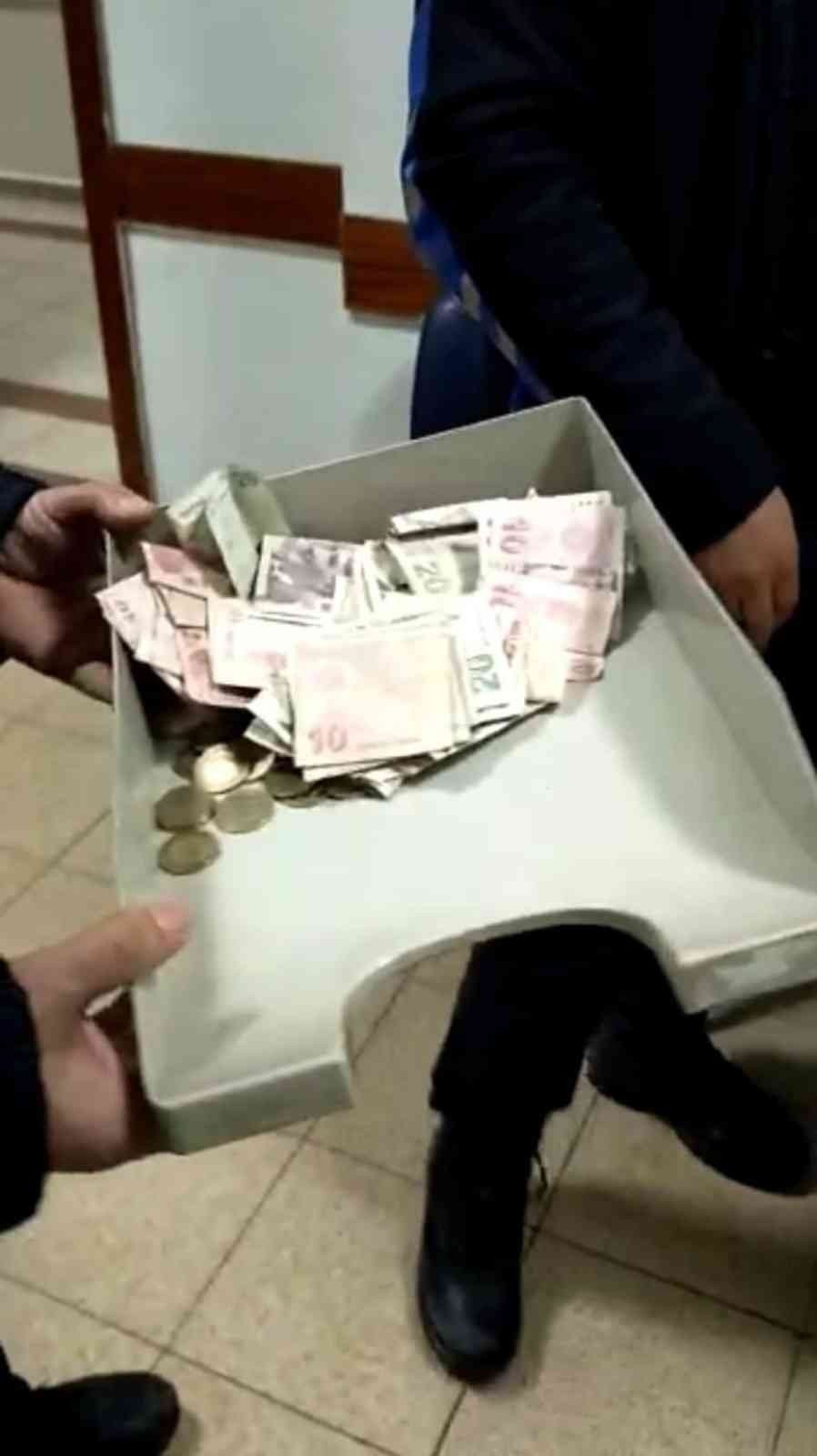 Dilencinin üzerinden çıkan para şaşırttı