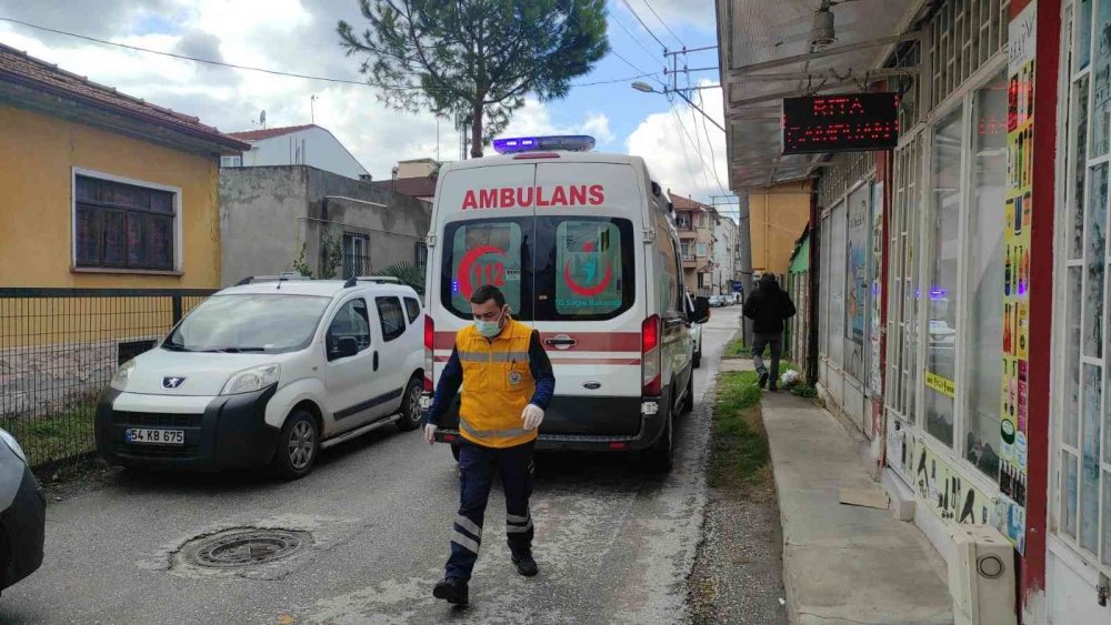 Haber alınamayan yaşlı adam evde uyurken bulundu