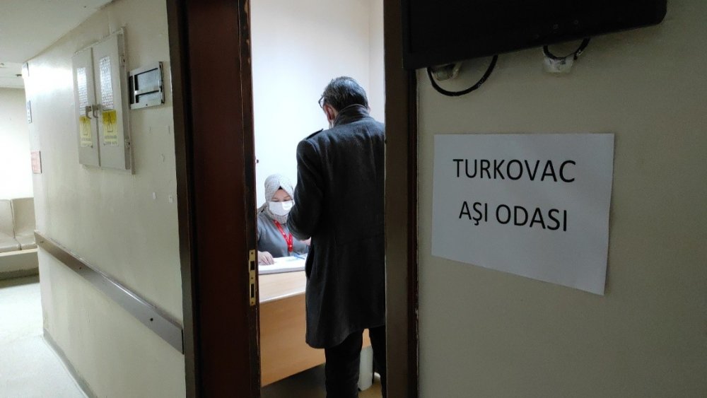 Yerli aşı, Sakarya’da vatandaşlara yapılmaya başlandı