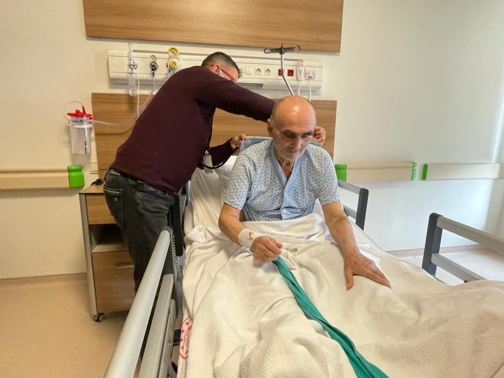 Kırgızistanlı 70 yaşındaki hasta Türkiye’de sağlığına kavuştu