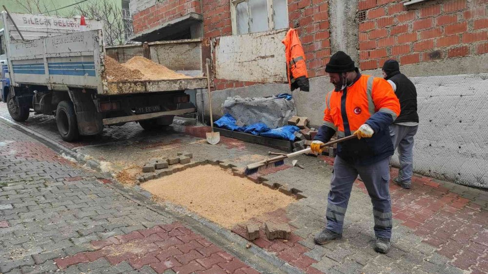 Bilecik Belediyesi yol onarım çalışmalarını hızlandırdı