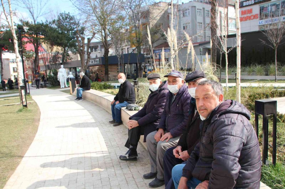 Bilecikliler güneşin tadını çıkarttı