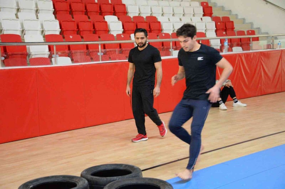 Bozüyük'te polis adaylarına ücretsiz hazırlık kursu