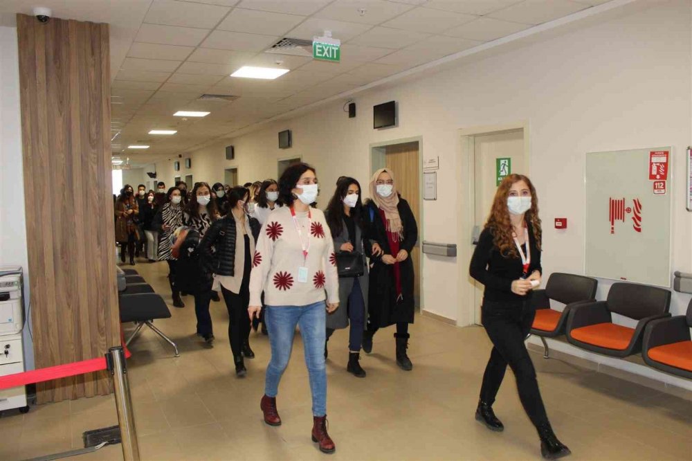 Bilecik'te yeni başlayan sağlık personeline oryantasyon eğitimi verildi