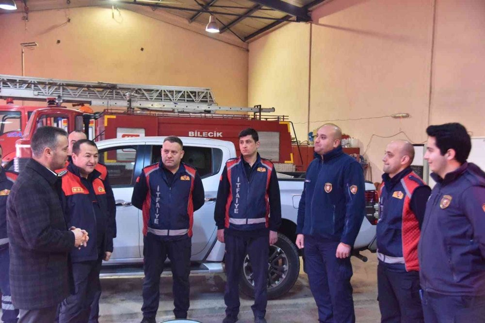 İtfaiye personeline ’Temel Yangın Eğitimi’ ve ’Trafik Kazalarına Müdahale ve Temel Kurtarma’ eğitimi verildi