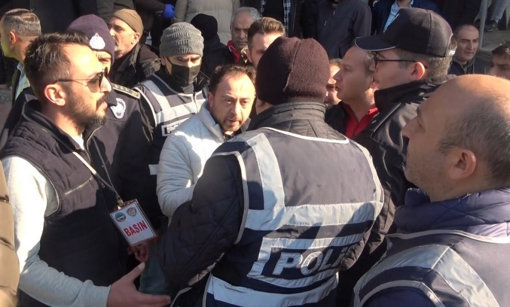 Bilecik’te polis, 6 itfaiye personelini biber gazıyla hastanelik etti