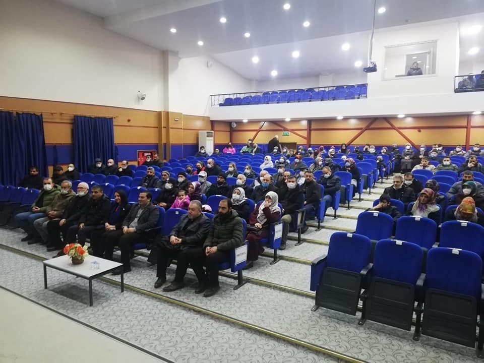İlahiyatçı yazar Ahmet Bulut Pazaryeri’nde konferans verdi