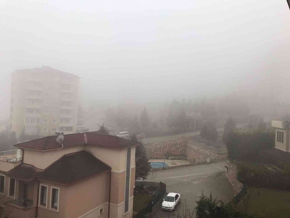 Bilecik’te yağmurun ardından yoğun sis etkili oldu