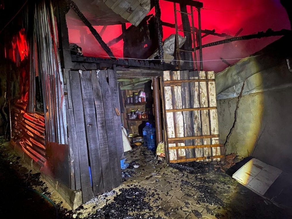 Depo alev alev yandı