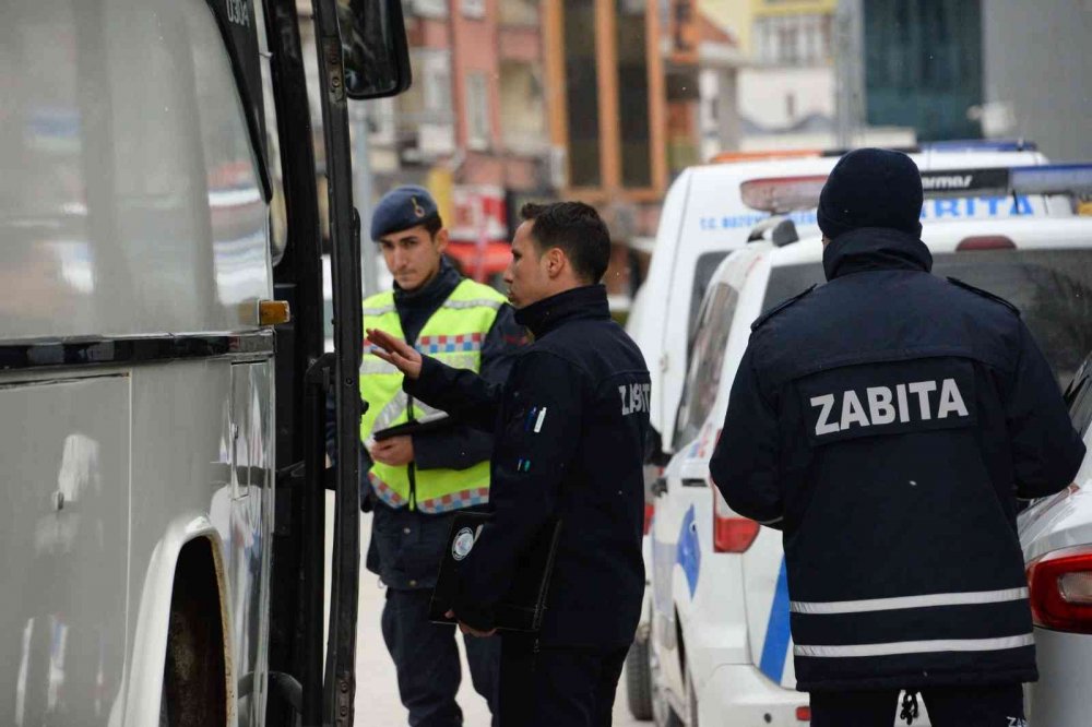 Bozüyük’te servis araçları denetimi yapıldı
