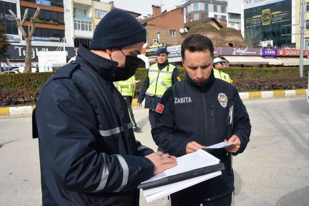 Bozüyük’te servis araçları denetimi yapıldı