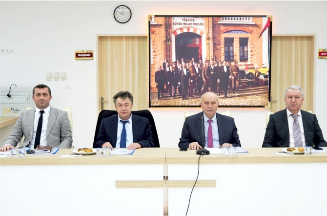 baskanvekili-tufekcioglu-muhtarlarla-bulustu1.jpg
