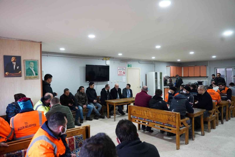 Başkan Vekili Tüfekçioğlu, İtfaiye ve Fen İşleri müdürlükleri personeliyle bir araya geldi