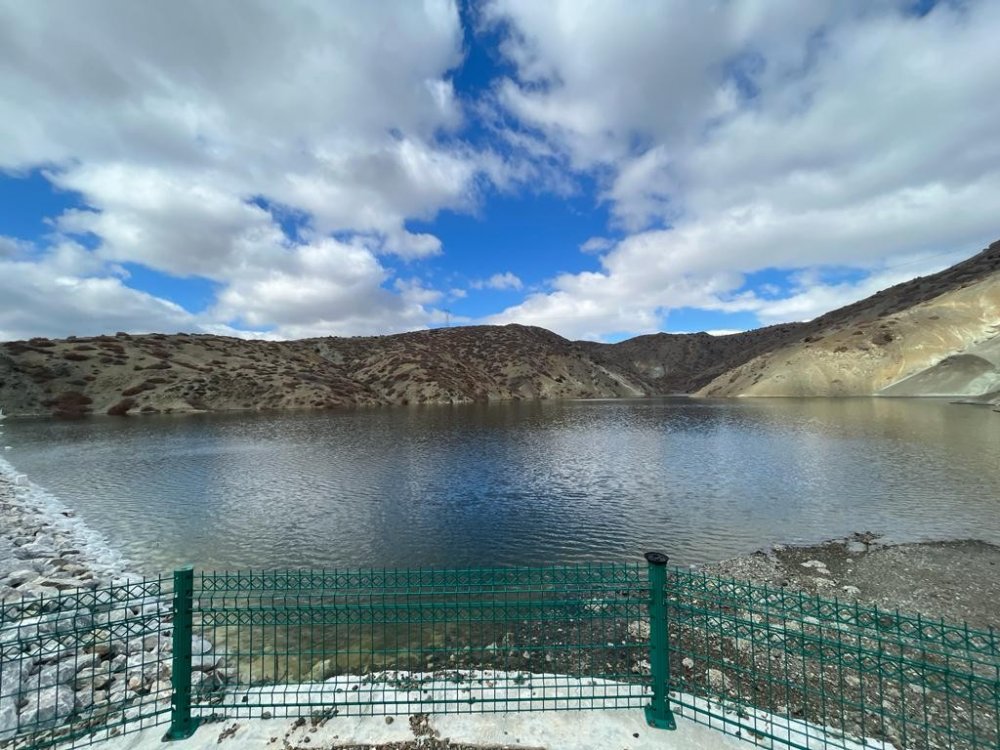 Su taşıyarak göletlerini yüzde 100 doldular