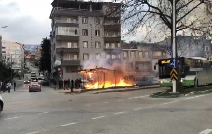 Manav dükkanında yangın çıktı