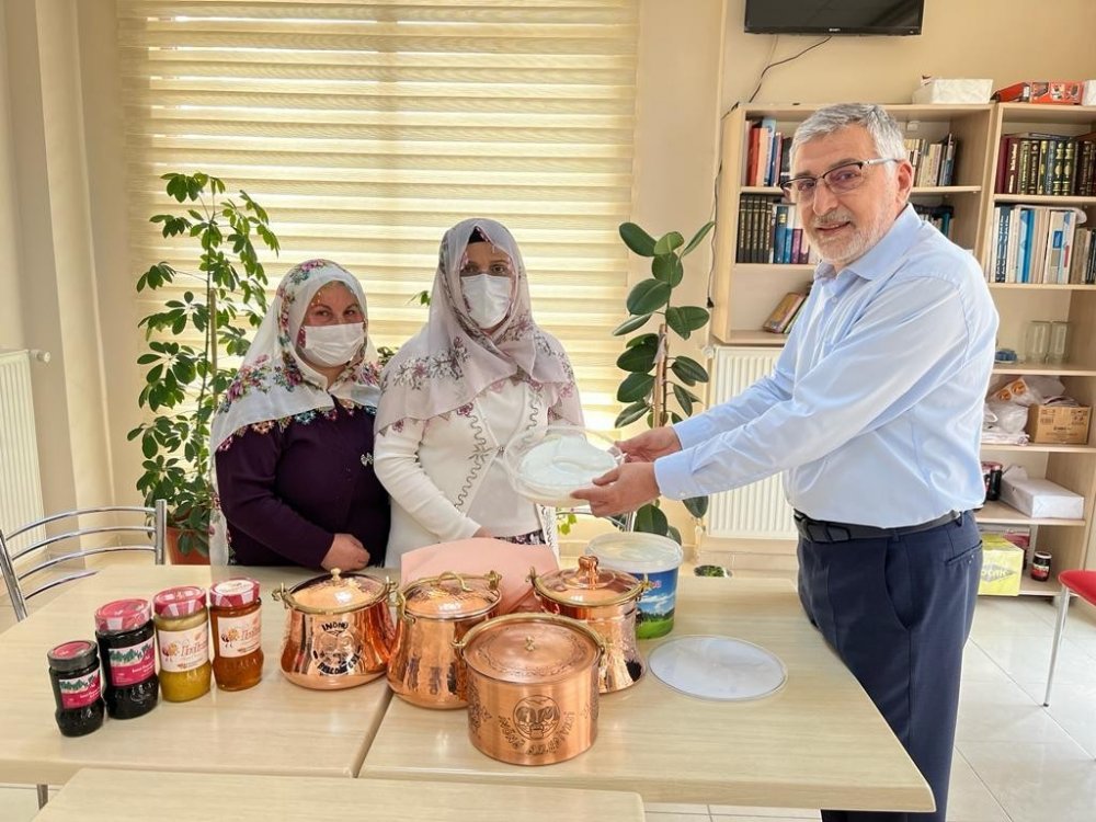 Cumhurbaşkanı manda yoğurdunu işaret etti, ilçede telefonlar kilitlendi