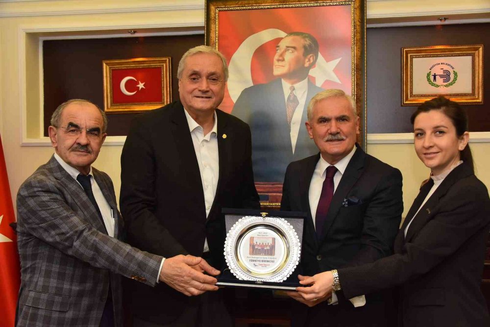 Bakkalcıoğlu’ndan dart şampiyonlarına  ödül