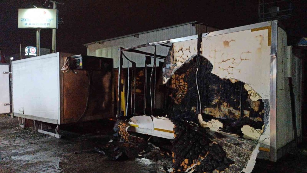 Karoserler alev alev yandı