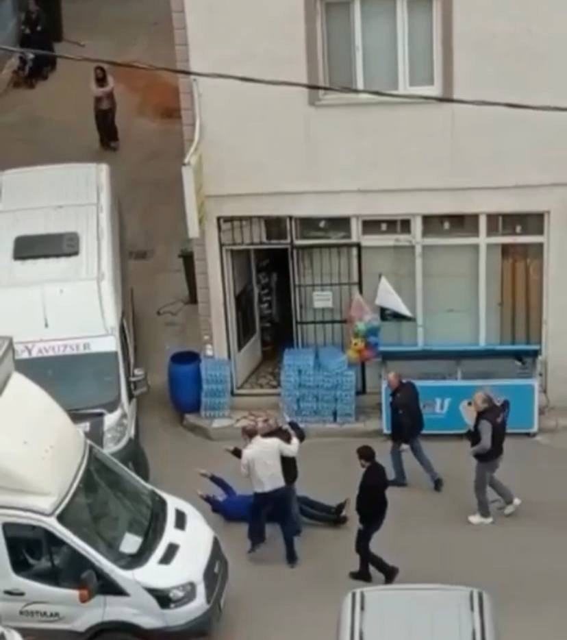 Yol verme kavgasında kan aktı