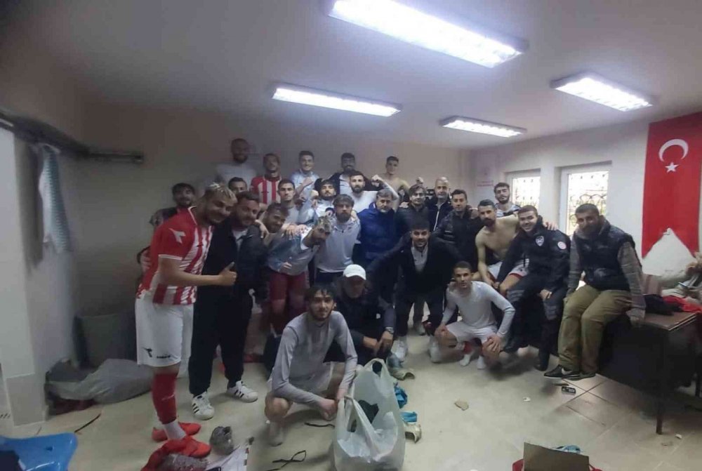 Bilecikspor ilk yarıda zorlandığı maçı ikinci yarıda bitirdi