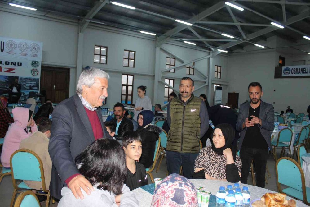 Osmaneli’de ’Dünya Yetimler Günü’ programı düzenlendi