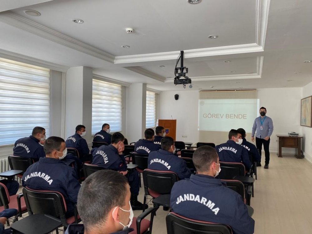 Sigaranın zararları konusunda bilgilendirmeler yapıldı