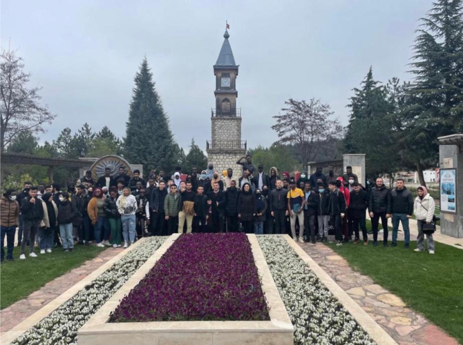 16-farkli-ulkeden-gelen-ogrencilere-bilecik-tanitildi1.jpg