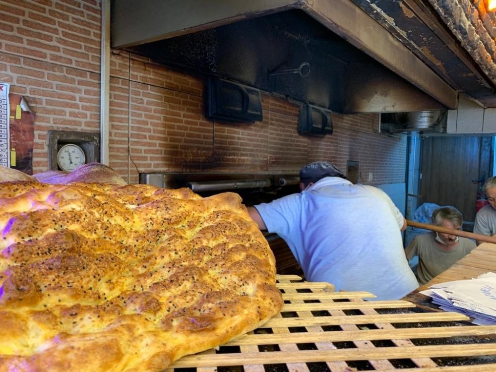 Pide ustalarının zorlu Ramazan mesaisi sürüyor