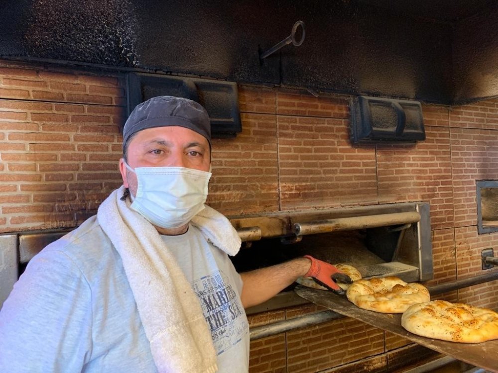 Pide ustalarının zorlu Ramazan mesaisi sürüyor