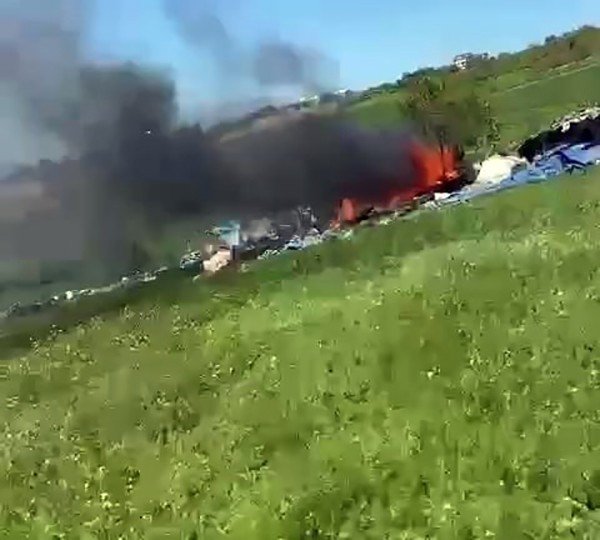 Yangını söndürmek isterken yanmıştı, dehşet anları kameralara yansıdı