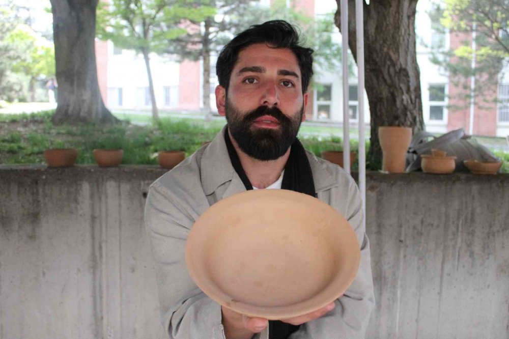 Geleneksel seramik yapımı sanatsever öğrencileri çamur ile buluşturdu