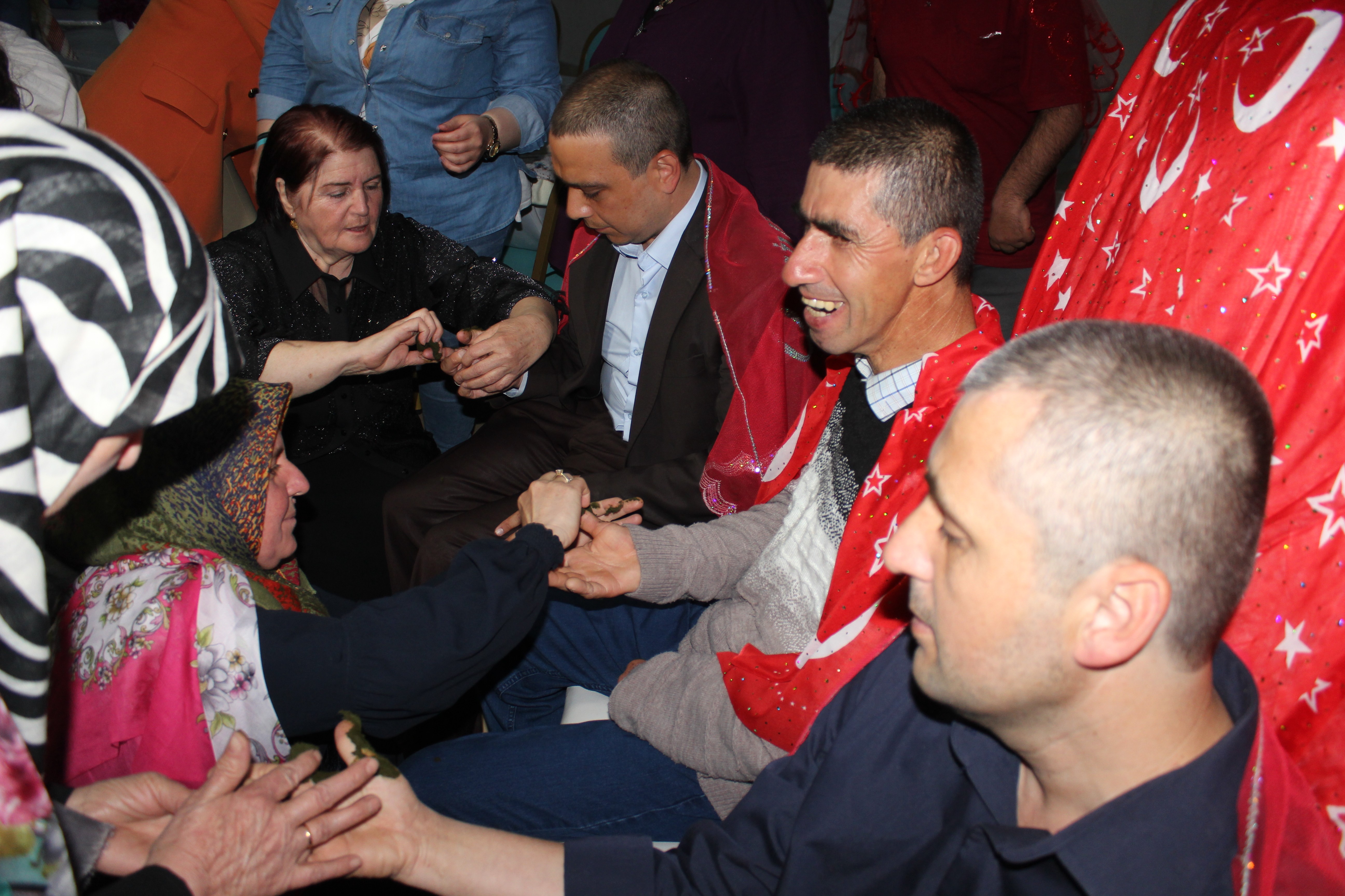 osmanelinde-engelli-genclere-asker-eglencesi-001.jpg