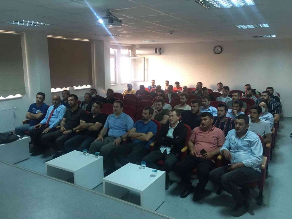 Osmaneli’nde etlik piliç işletmeleri bakıcılarına eğitim