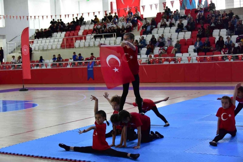 Bozüyük’te 19 Mayıs coşkuyla kutlandı