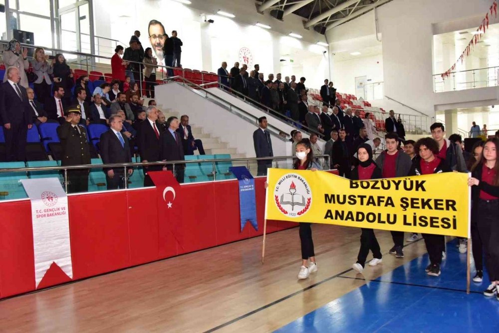 Bozüyük’te 19 Mayıs coşkuyla kutlandı