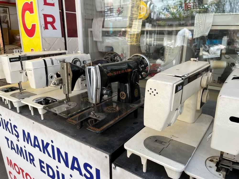 36 yıllık usta, gençleri işi öğrenmeleri için dükkana bekliyor