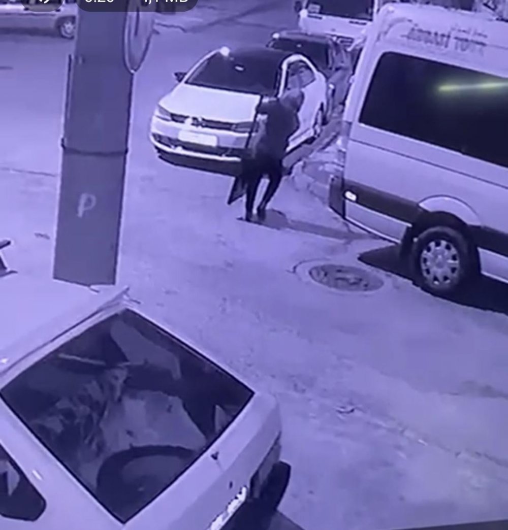 Hırsız bahçe kapısını çaldı