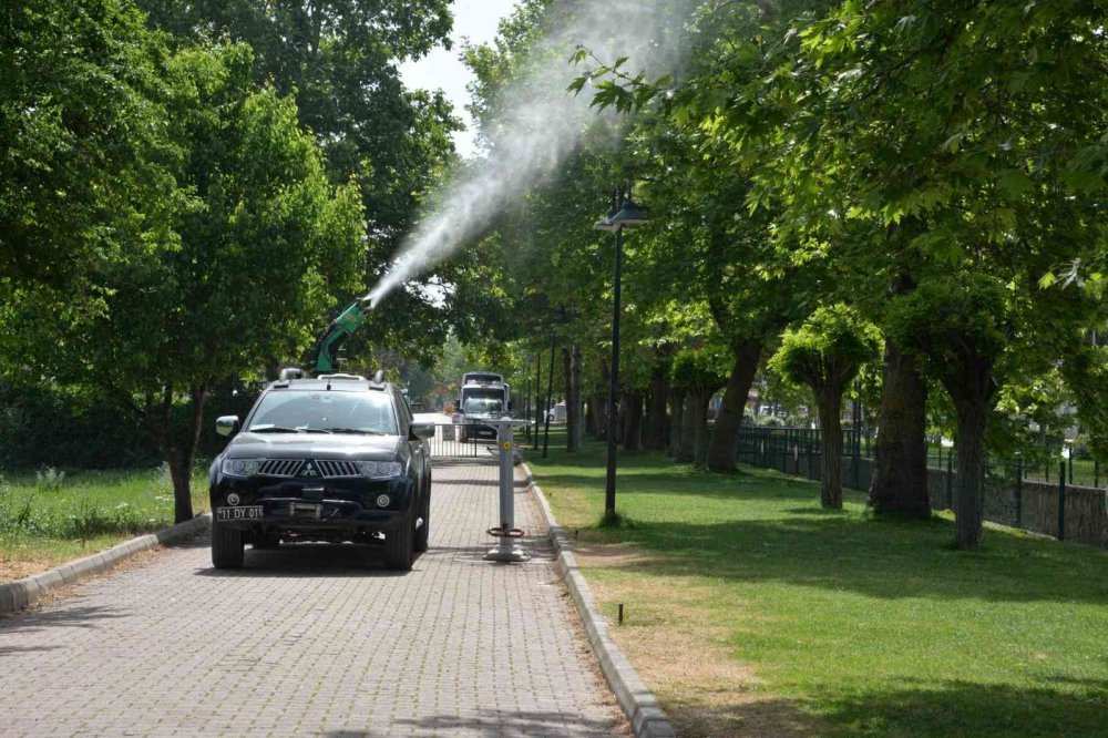 Bozüyük Belediyesi’nden haşere mücadelesi