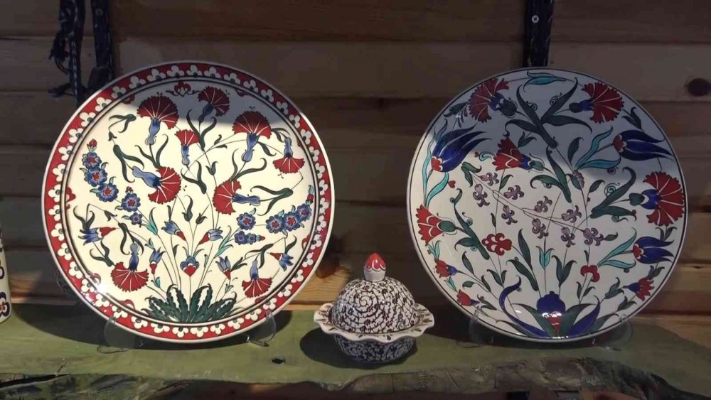 İznik’in seramik tabakları Amerika’da sofraları süslüyor