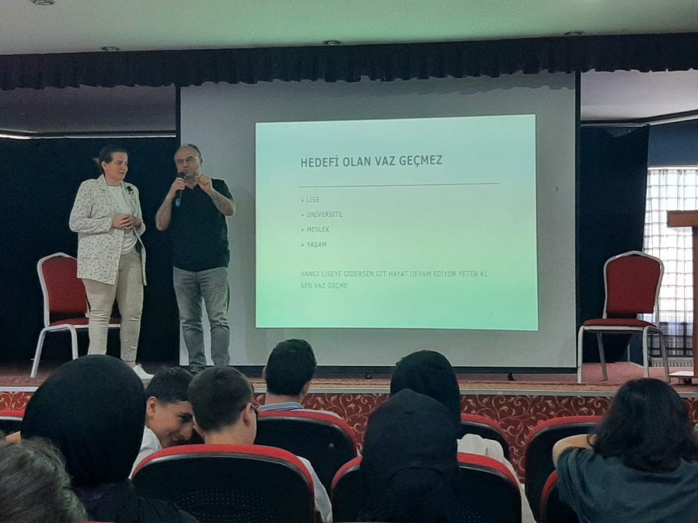 Sınav stresi ile başa çıkmanın formülleri aktarıldı