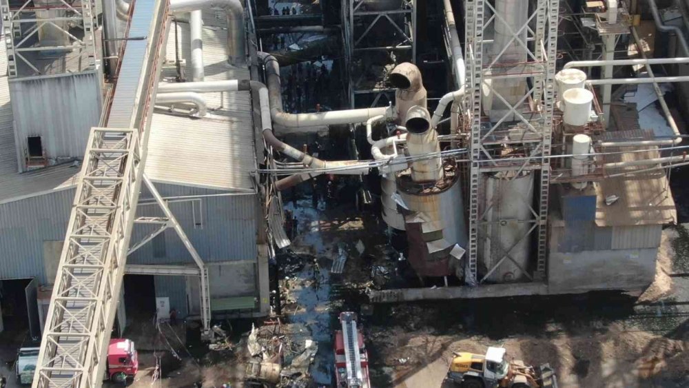 Fabrika patlamasında ölü sayısı 2’ye yükseldi