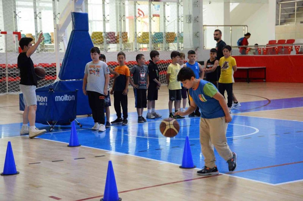 Bozüyük’te öğrenciler yetenekli oldukları spor branşına yönlendirilecek
