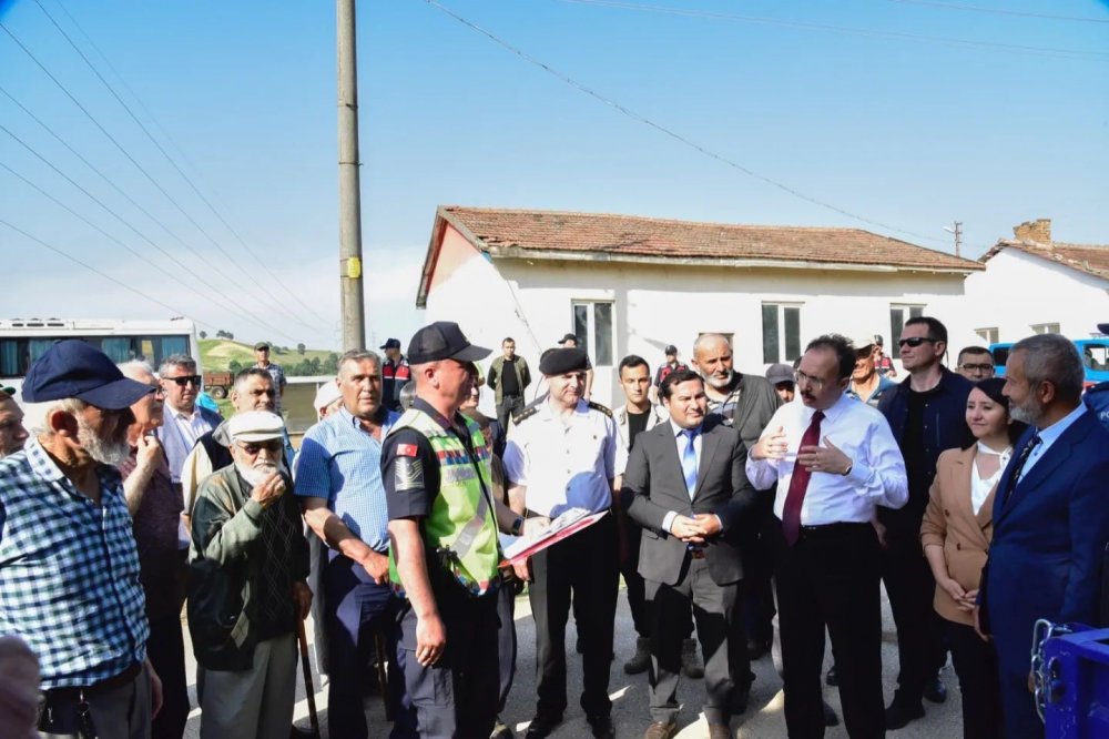 Çiftçiler reflektör ve rops demiri kullanma konusunda bilgilendi