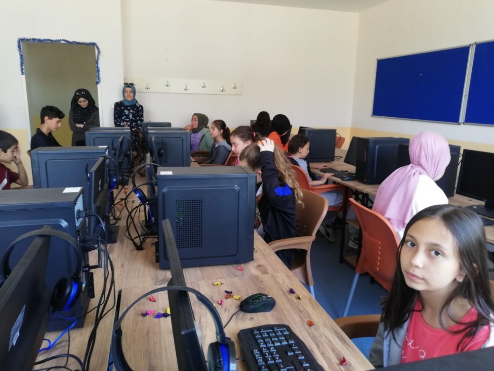 Öğrencilerin dil öğrenimini gerçekleştireceği inovasyon sınıfı açıldı