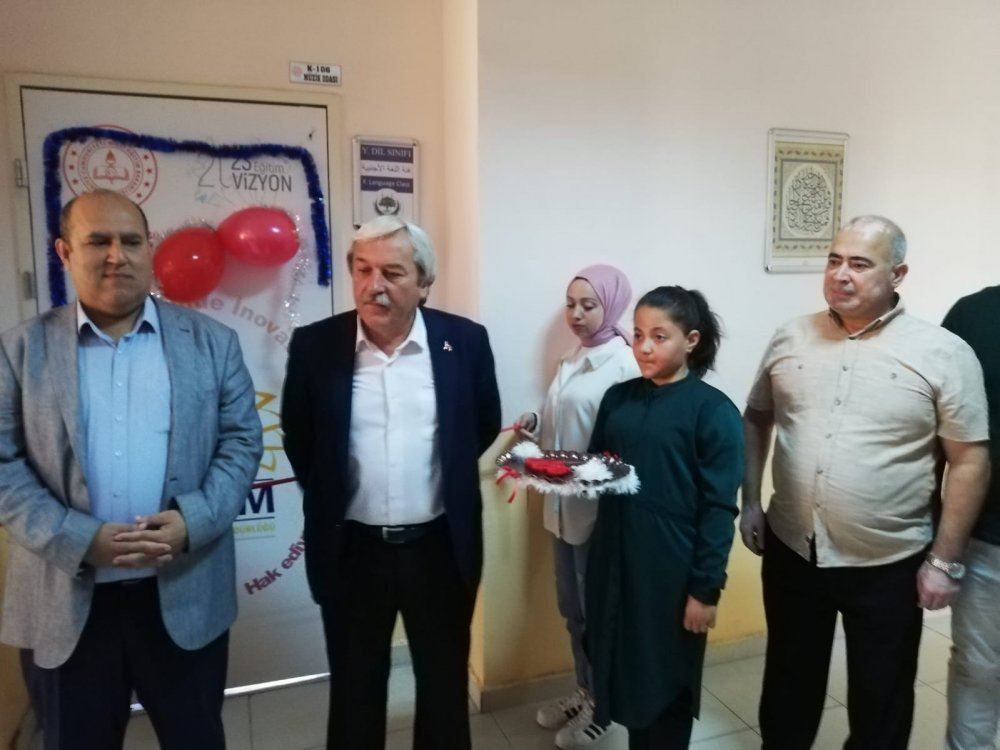 Öğrencilerin dil öğrenimini gerçekleştireceği inovasyon sınıfı açıldı