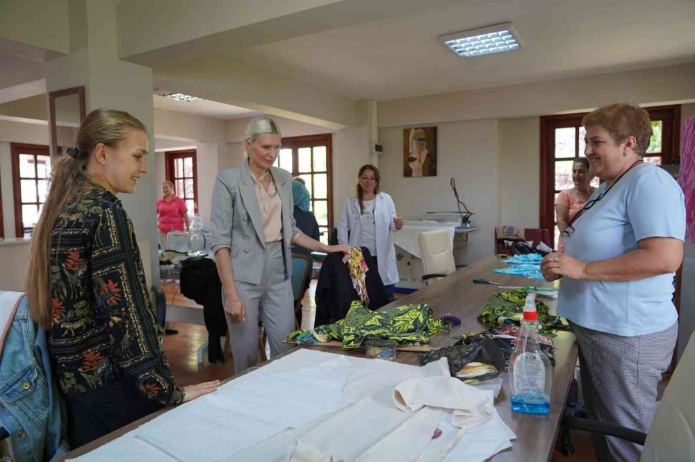 Kadın Girişimi ve İşletme Kooperatifi’nde kadınlarla bir araya geldi