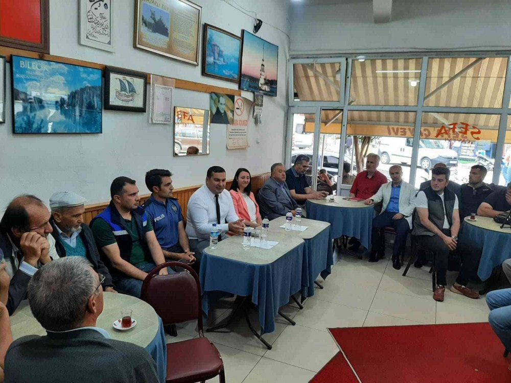 Pazaryeri’nde geleneksel halk toplantısı çay evinde gerçekleştirildi