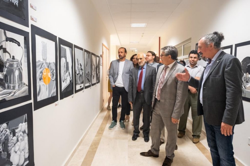 GSTF yıl sonu öğrenci sergisi açıldı