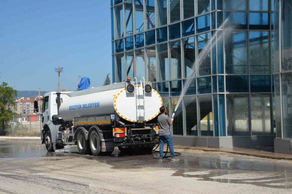 Bozüyük’te bayram temizliği