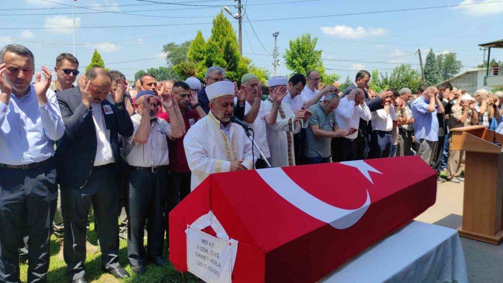 Bayram iznine gelirken hayatını kaybeden Uzman Çavuş son yolculuğuna uğurlandı